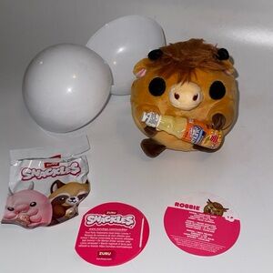 Zuru Snackles – Highland Cow with Ramune Orange 5 inch